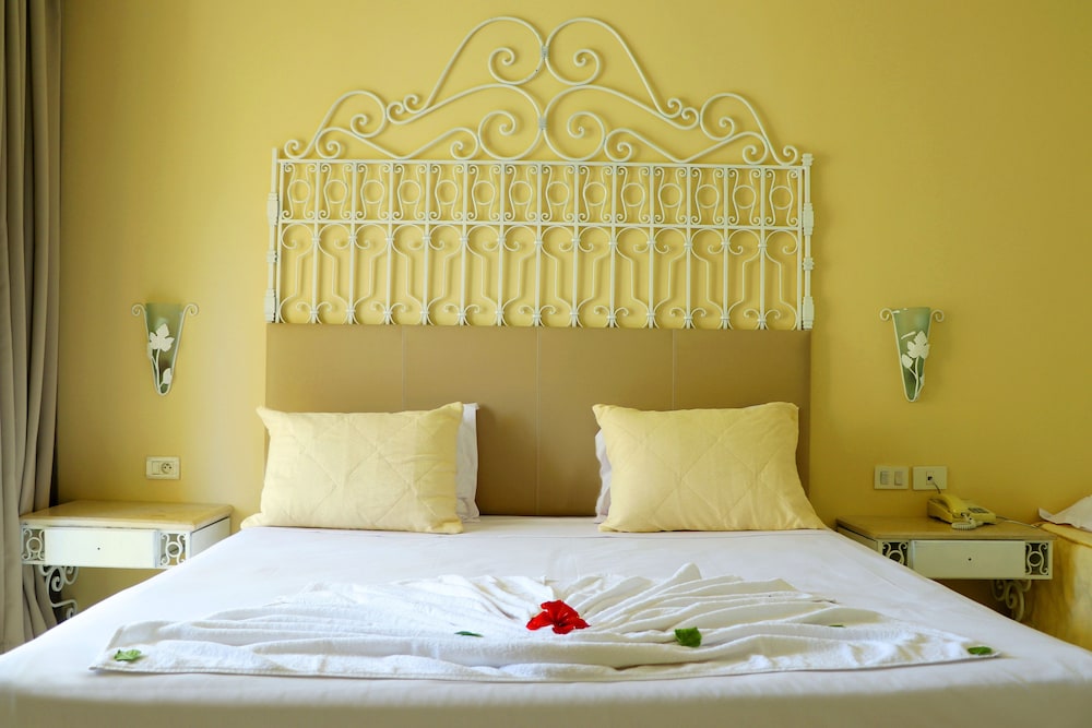 Standard Triple Room photo 2