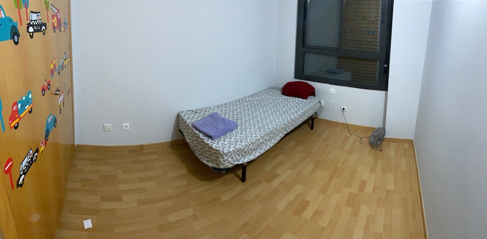 Habitación Básica, 1 cama King, Vista a la ciudad