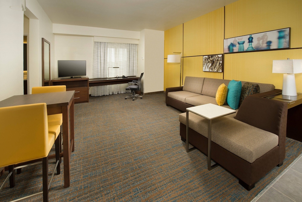 Suite, 1 Bedroom (Hearing Accessible) photo 1