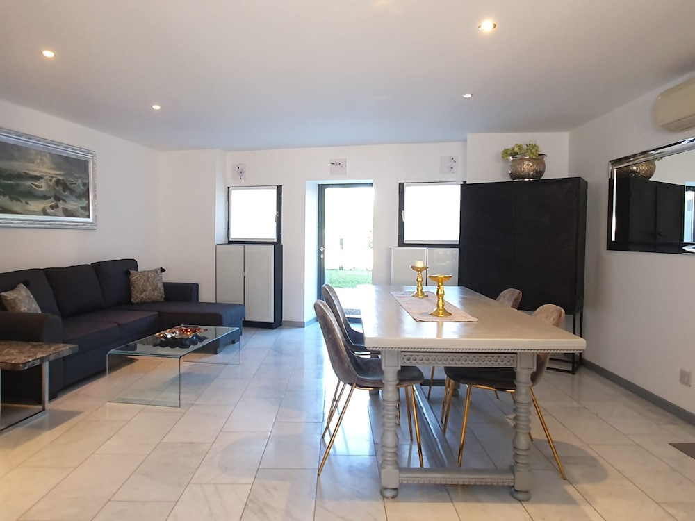Elite Apartment photo 3