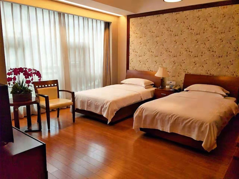 Standard Room, City View photo 1