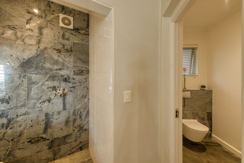 Classic Room - Photo 17