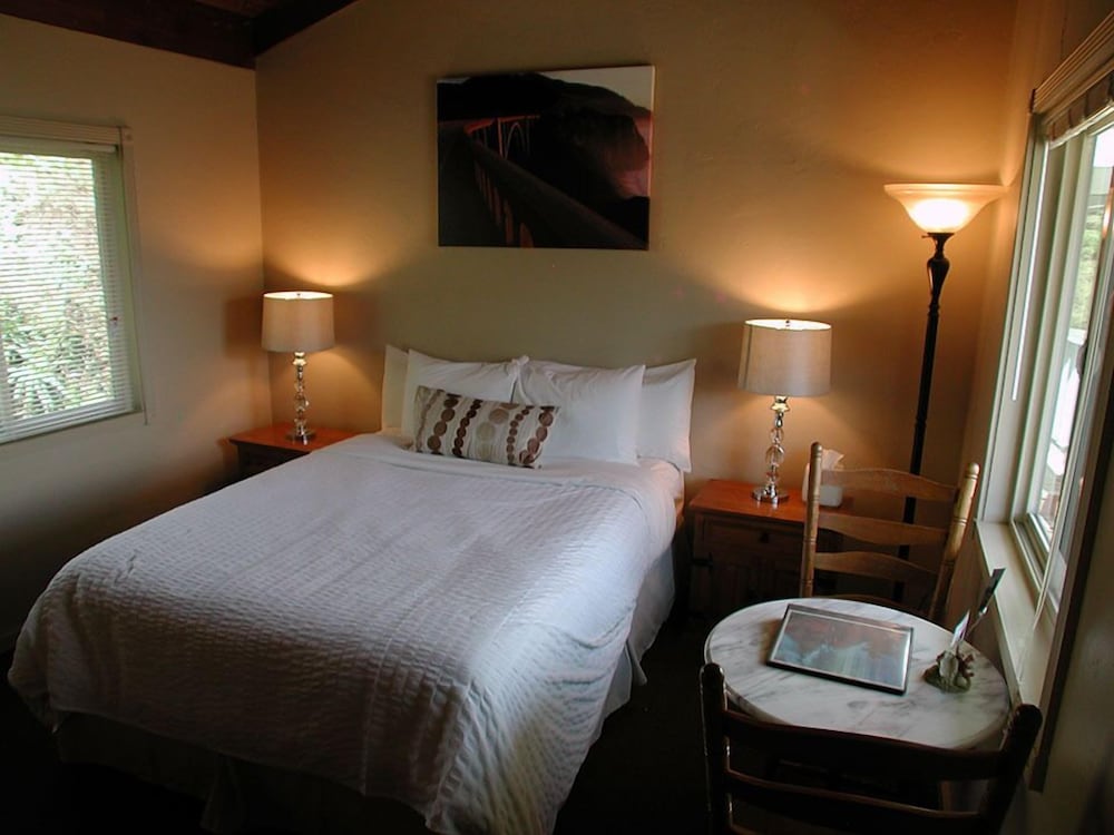 Standard Room photo 2