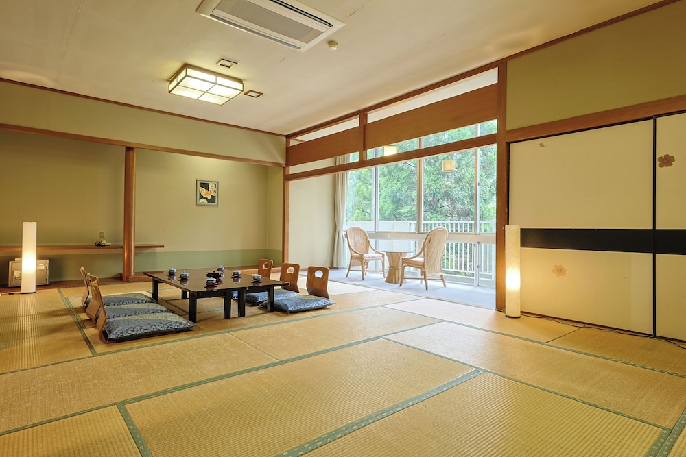 Japanese-Style Room 18 33 Tatami Non-smoking photo 1