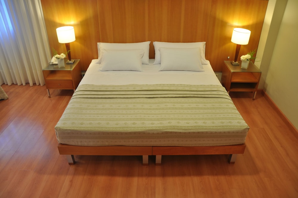 Comfort Room, 1 Queen Bed