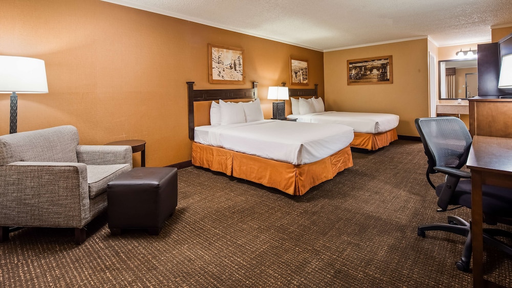 Standard Room, Multiple Beds, Accessible, Non Smoking - Photo 4
