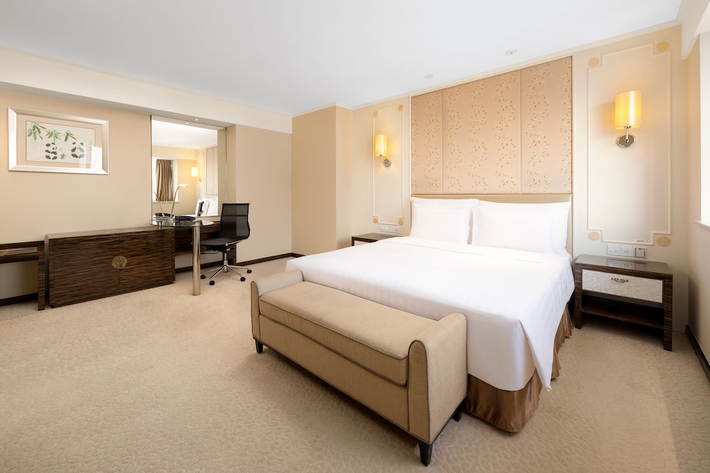 Dorsett King Room photo 2