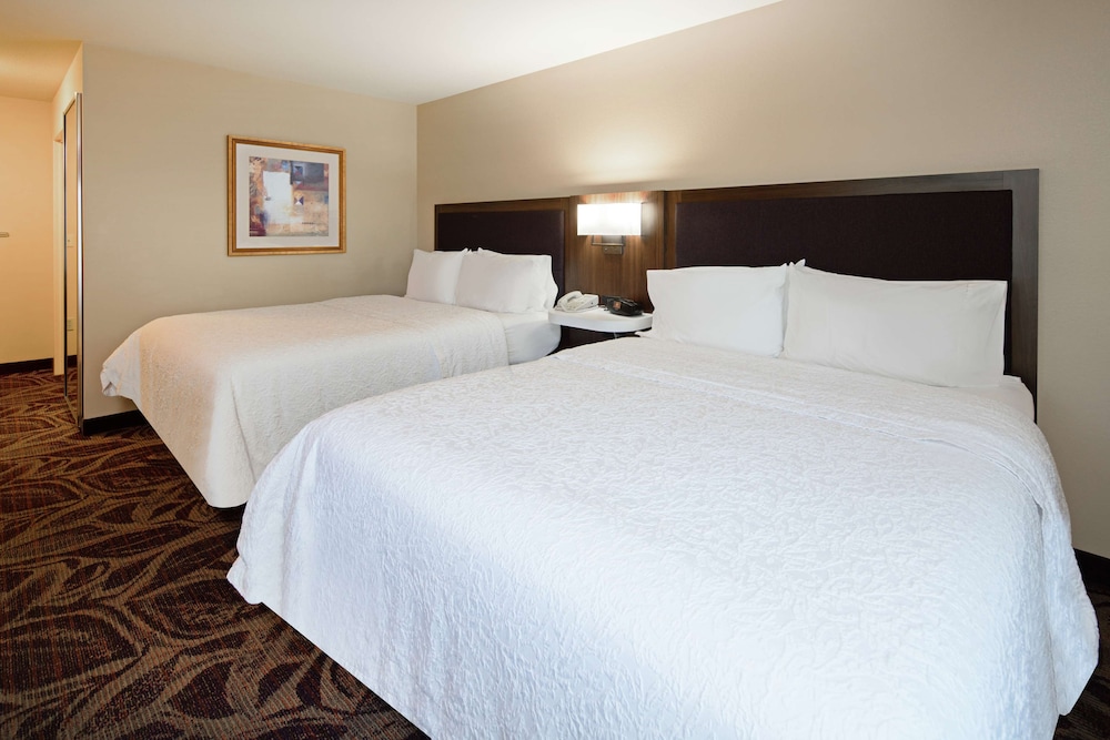 Room, 2 Queen Beds, Accessible, Non Smoking - Photo 1