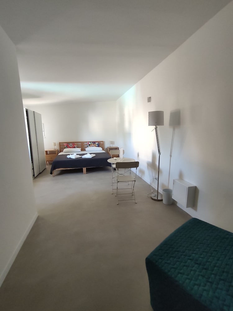 Standard Double or Twin Room, Ensuite, Pool View