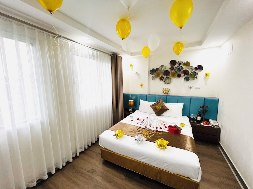 Deluxe Double Room, City View