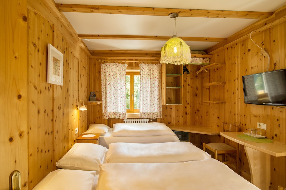 Triple Room, Balcony, Mountain View photo 3