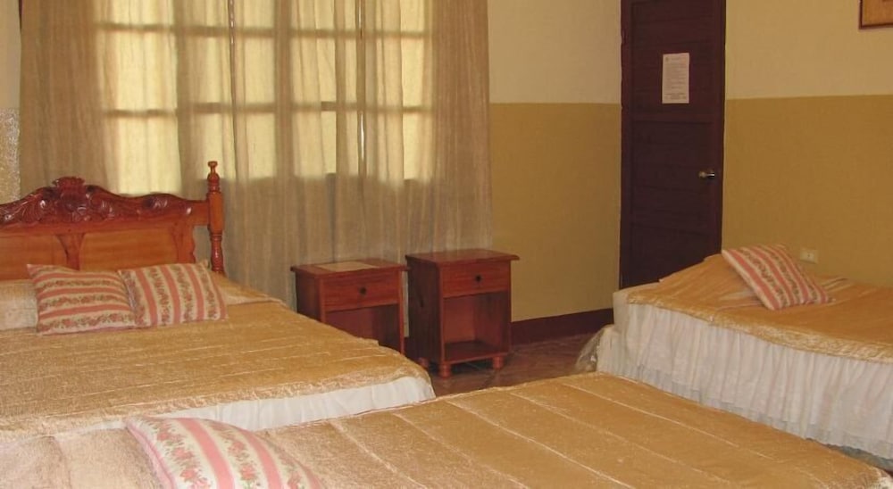 Standard Triple Room, 1 Bedroom photo 2