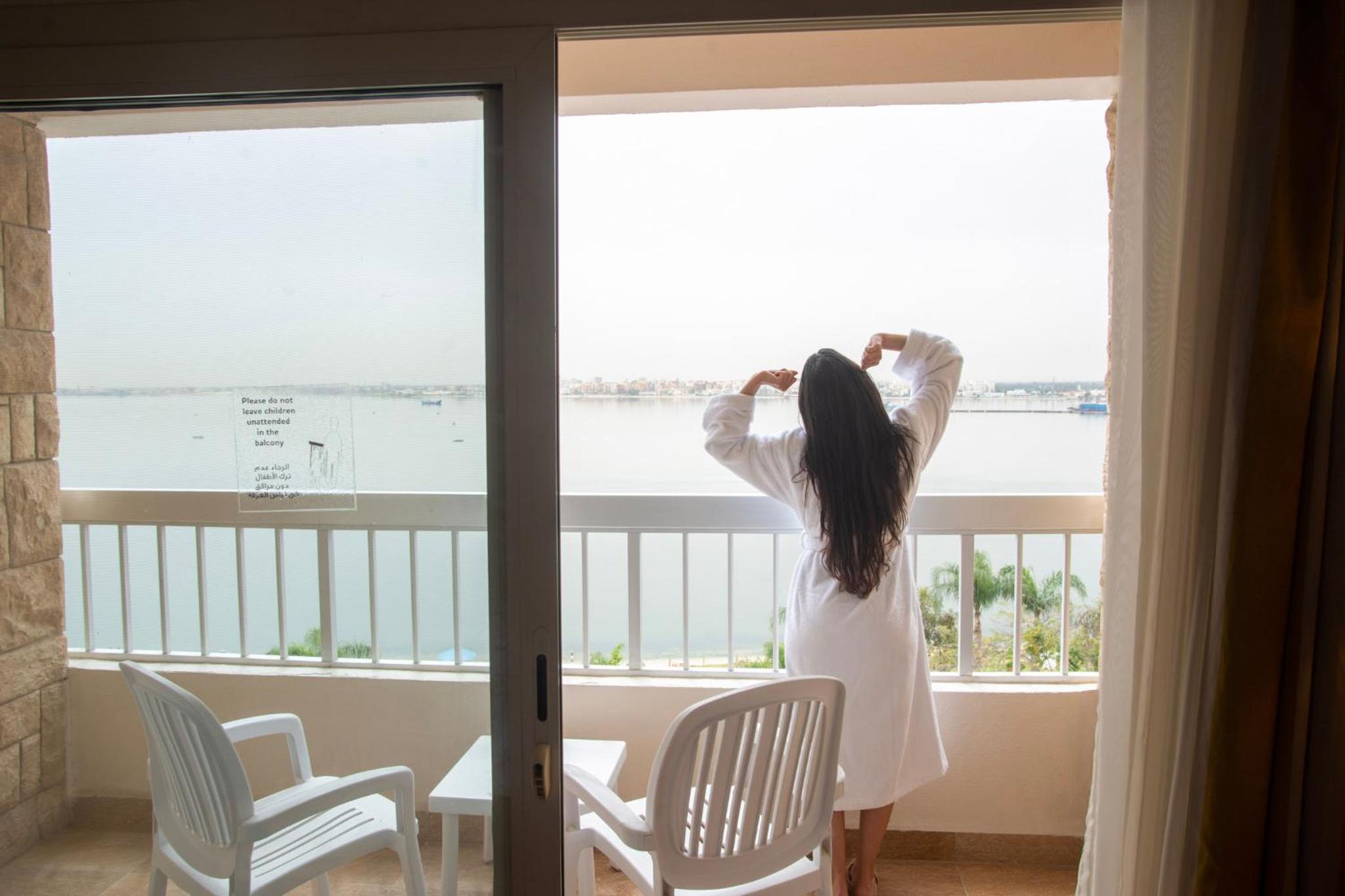 Standard Double Room with Lake View - Photo 2