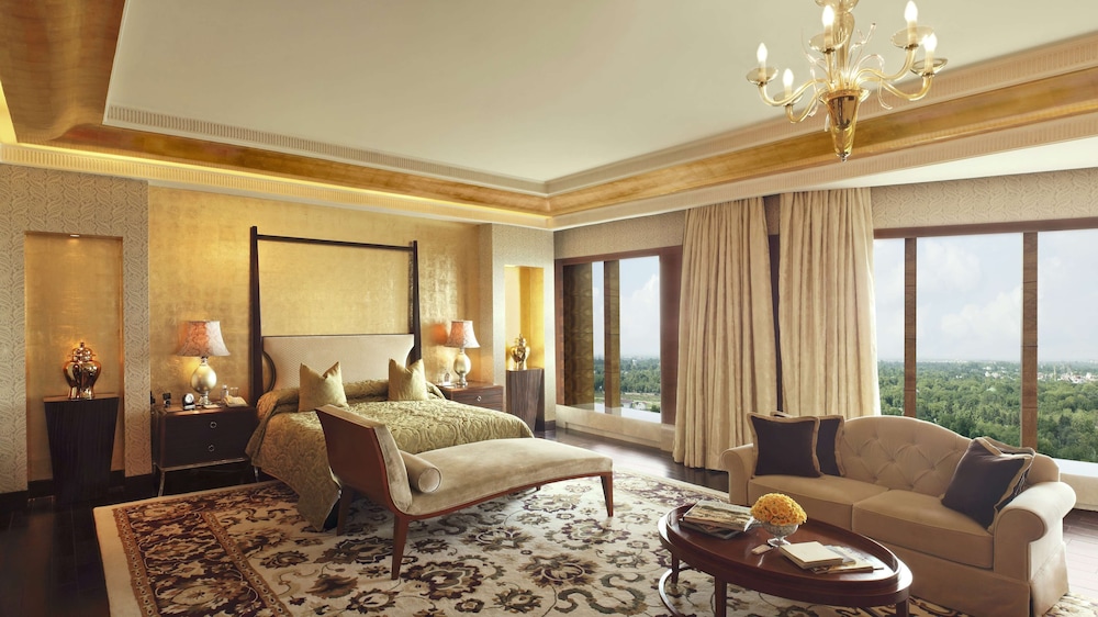Presidential Suite photo 1