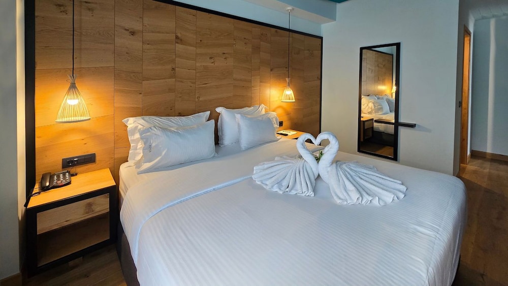 Junior Suite - Photo 11