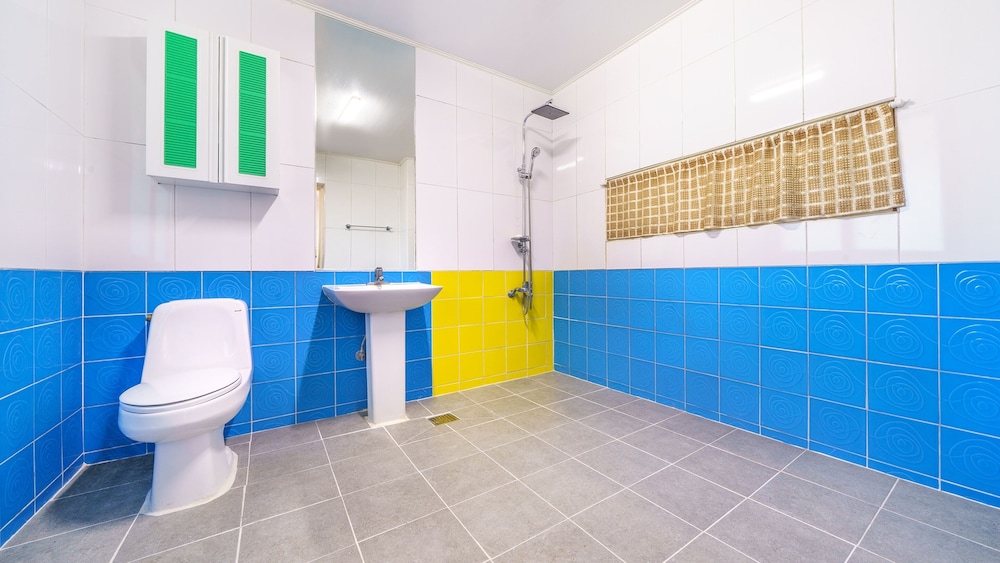 Basic Room, 1 Bedroom (Yeoulbit(river view)) - Photo 8