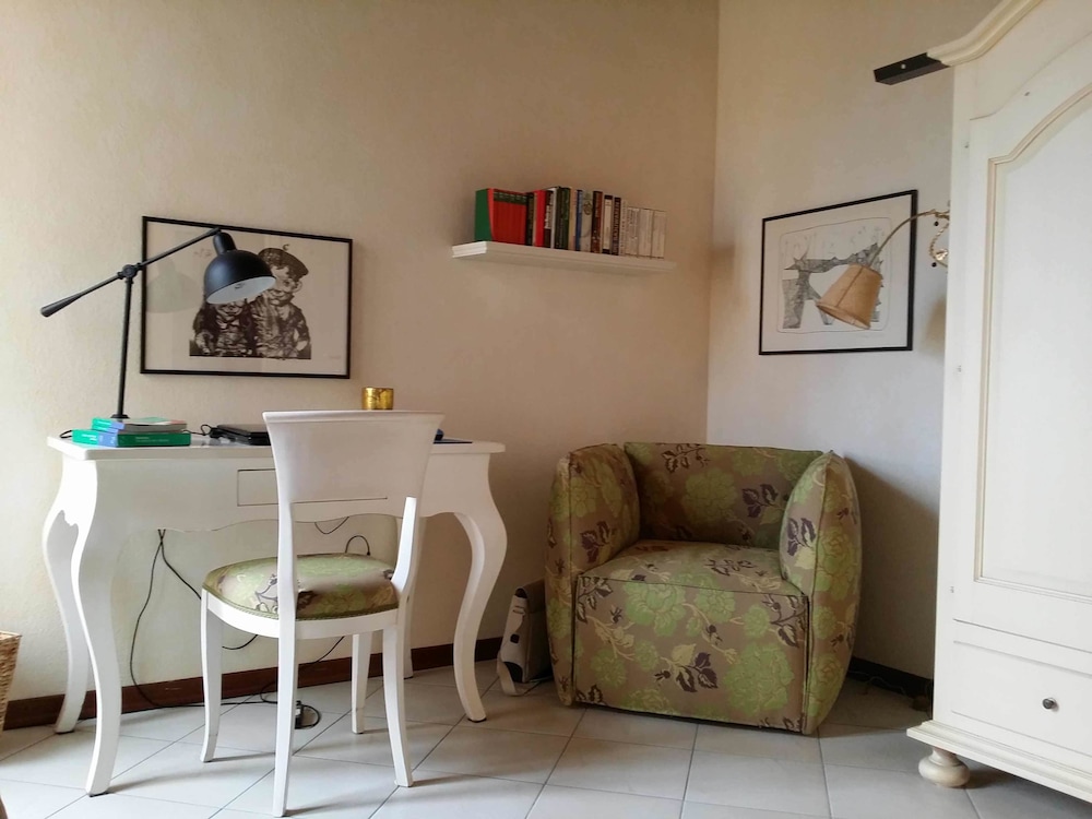 Comfort Apartment, 2 Bedrooms, Balcony, Pool View photo 2