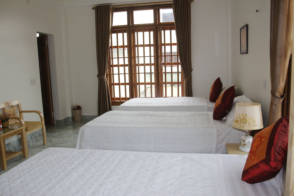 Deluxe Triple Room, Multiple Beds photo 3