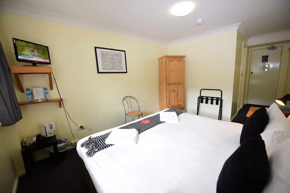 Standard Double or Twin Room photo 2