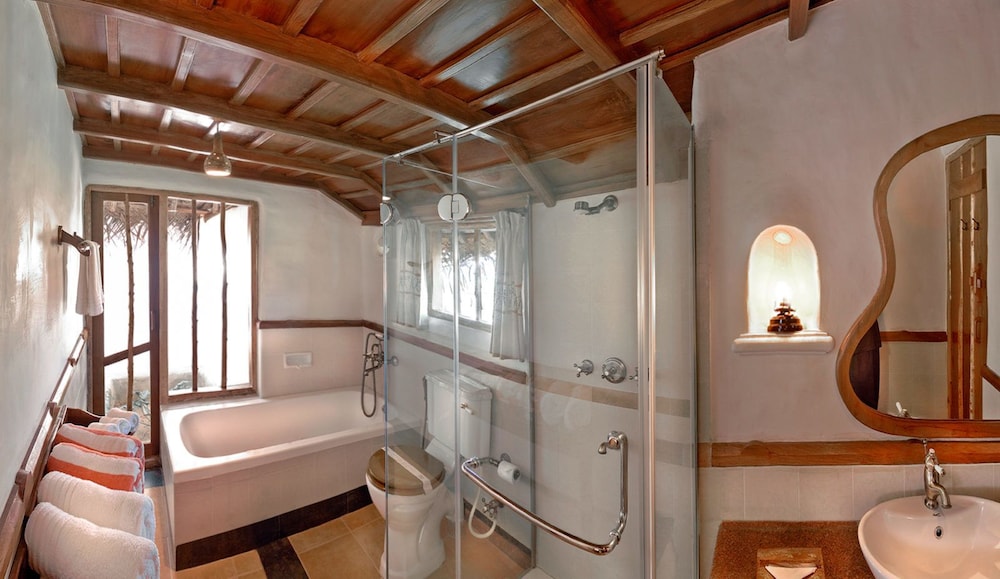 Jacuzzi Hut photo