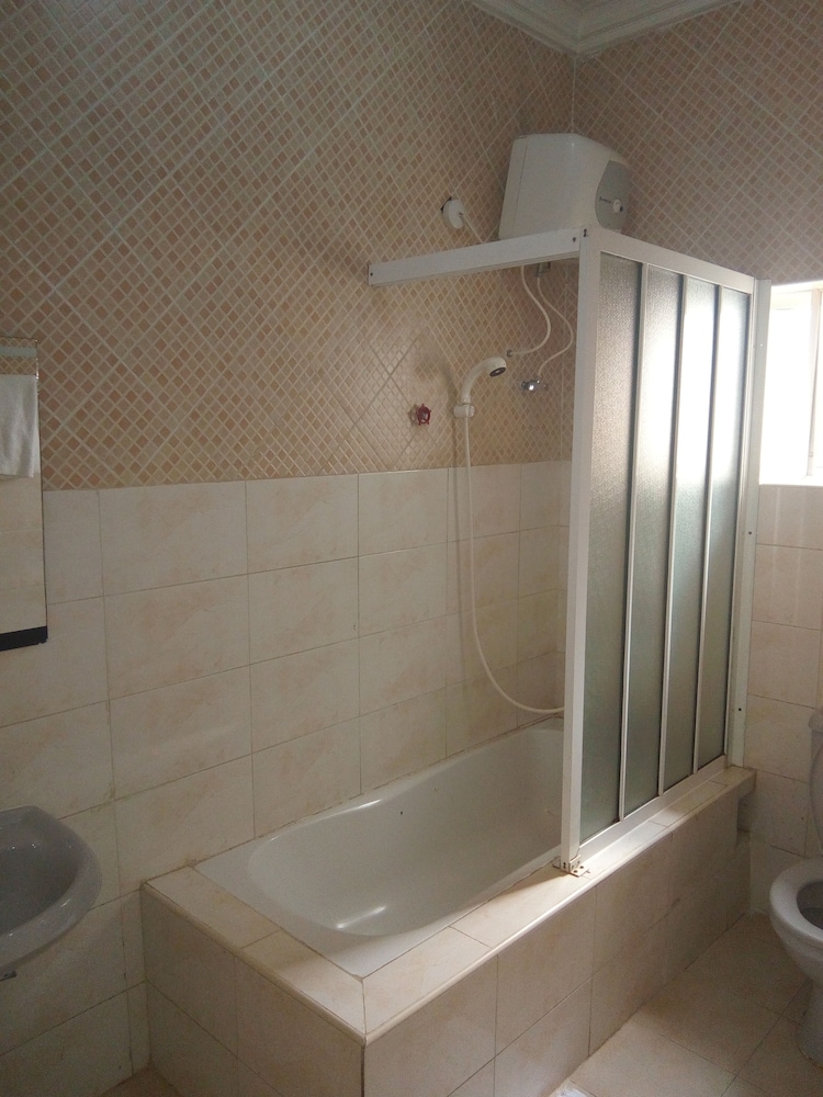 Executive Room - Photo 2