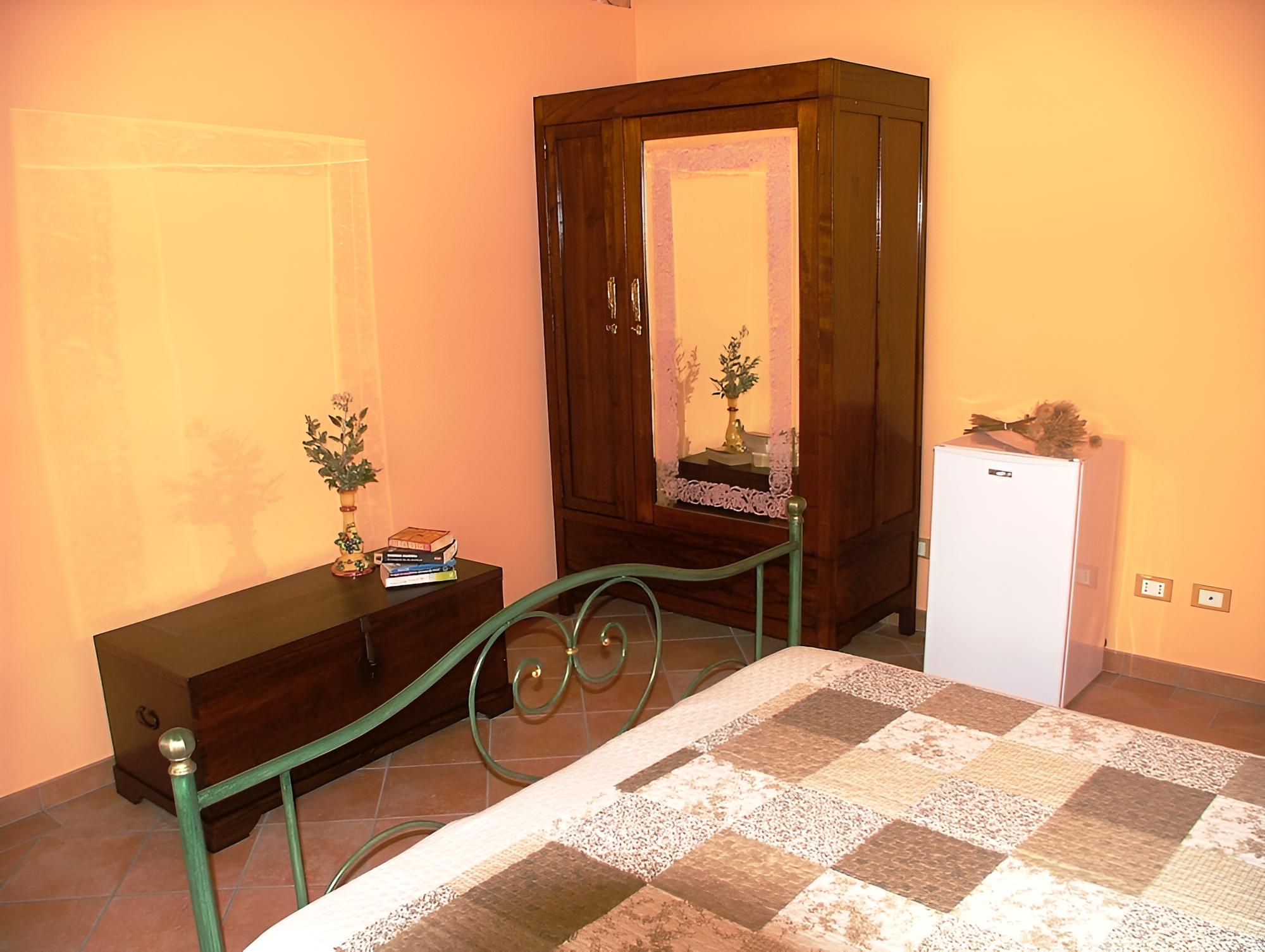 Superior Double Room, Patio photo 3