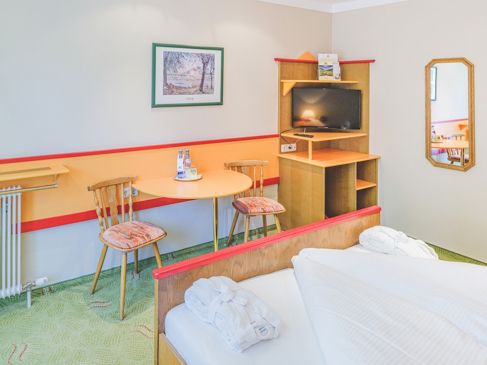 Basic Double Room photo 3
