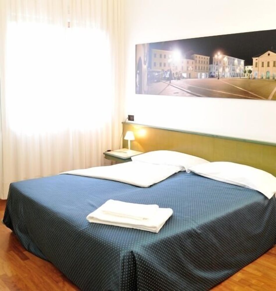 Comfort Twin Room - Photo 1