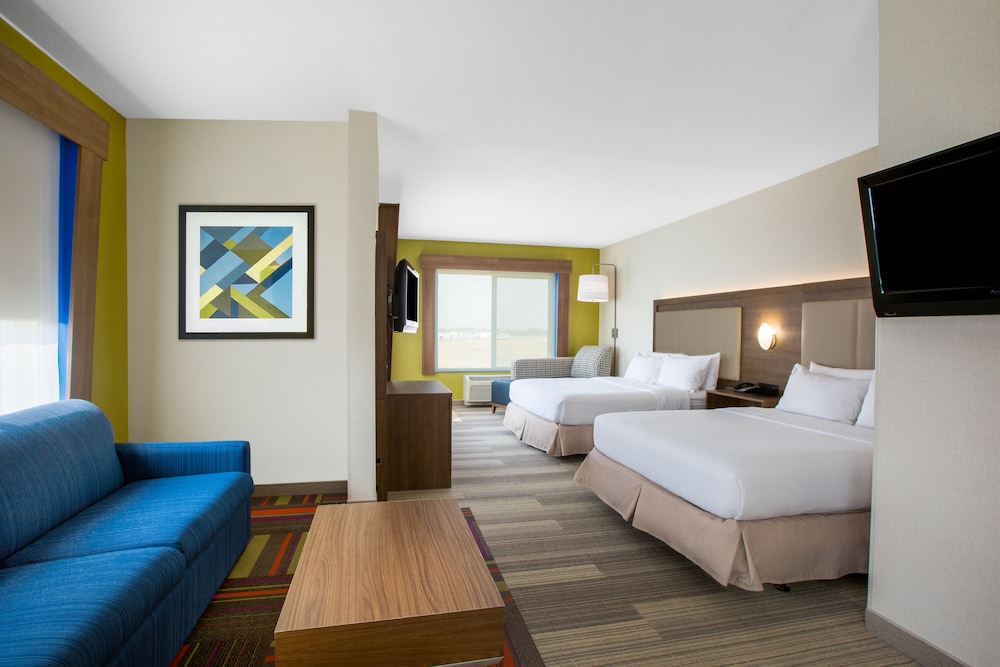 Suite, 2 Queen Beds - Photo 4