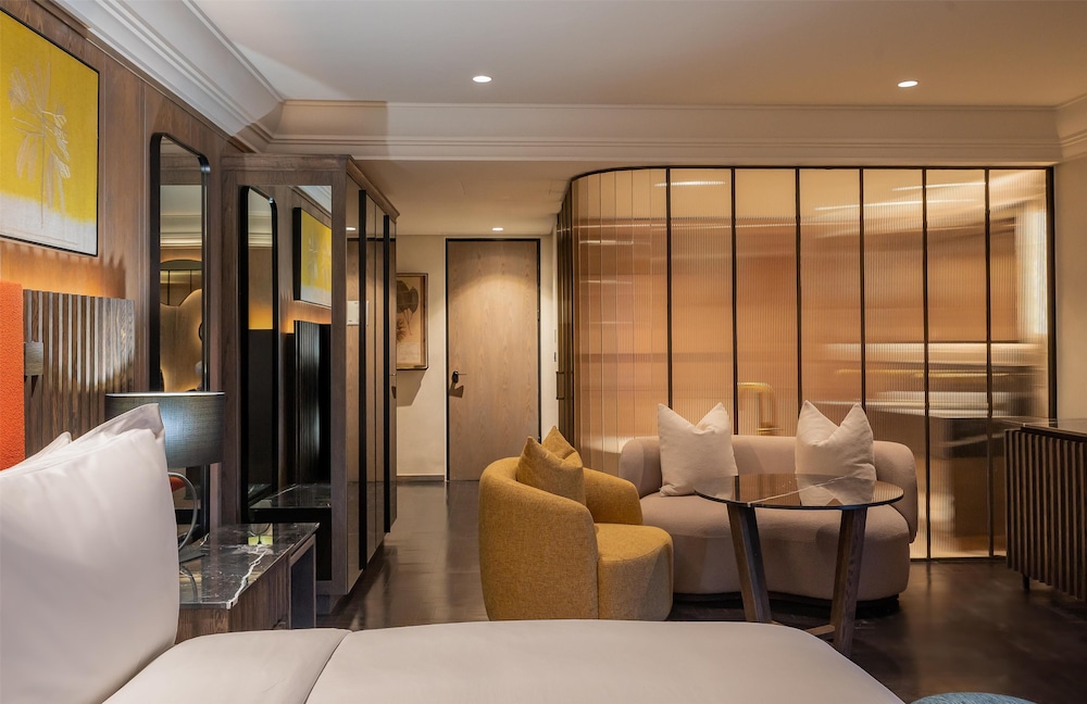 Suite (The Winston) photo 2