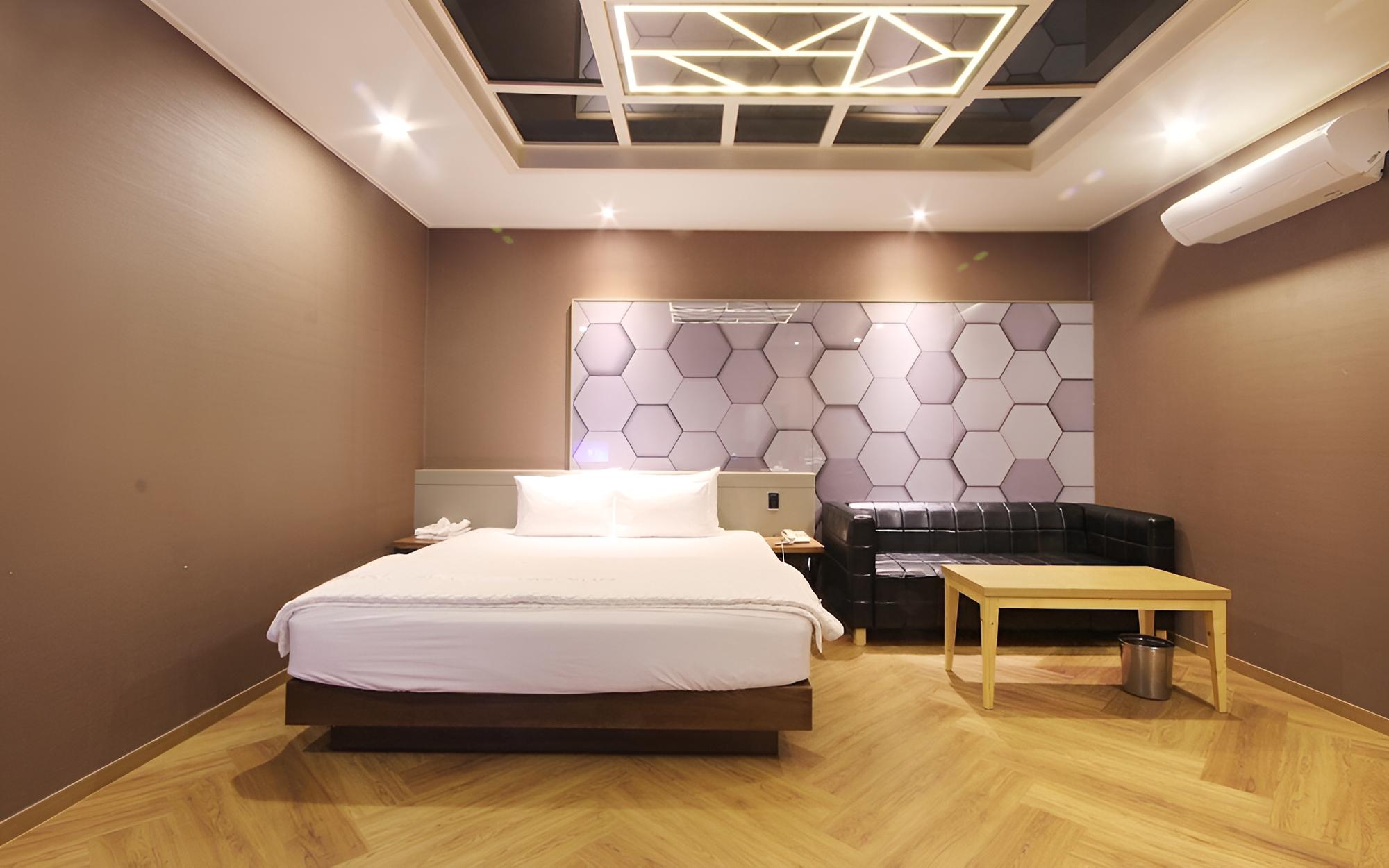 Room (Royal (ultra high-end PC/air purifier) photo 3