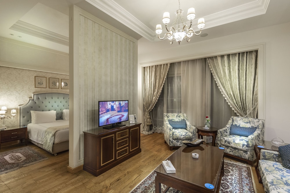 Executive Suite, Garden View
