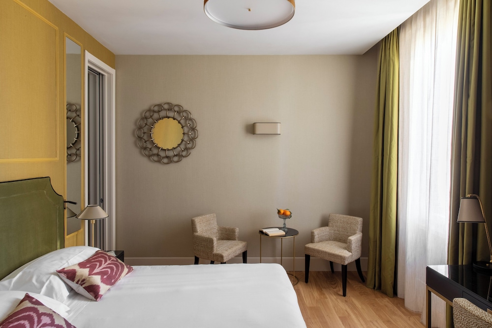 Executive Double or Twin Room, City View photo 1