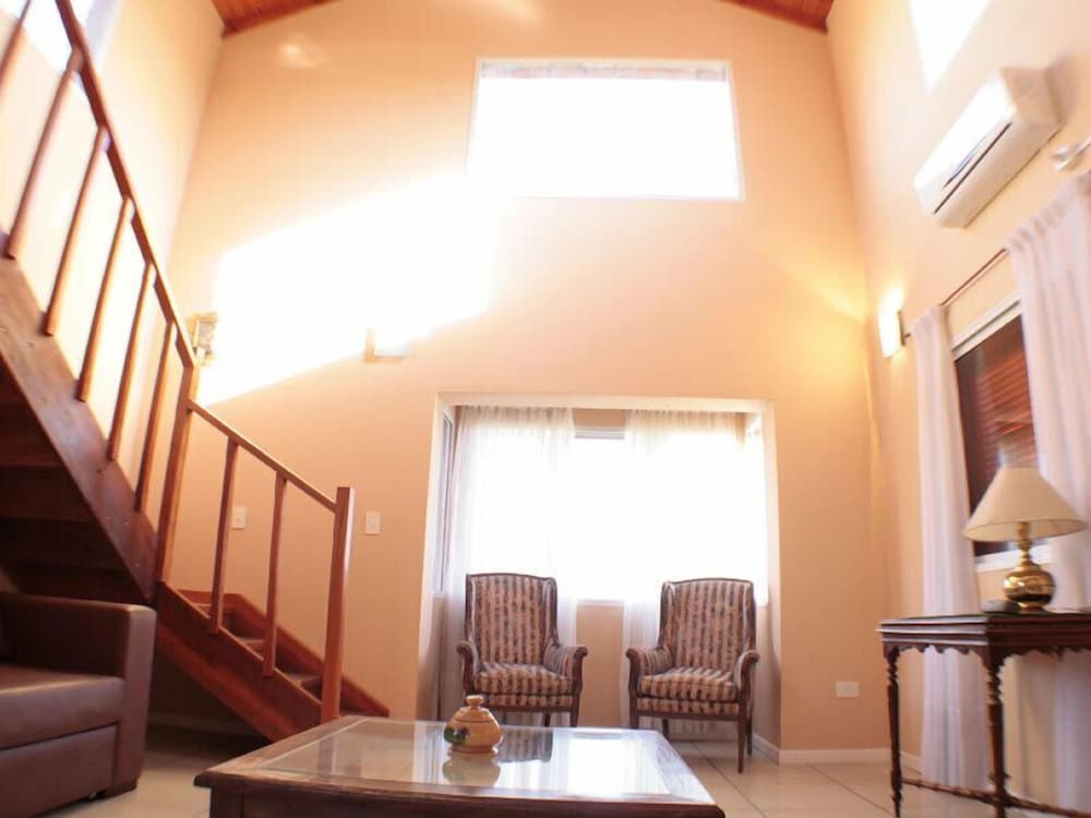 House, 1 Bedroom photo 3