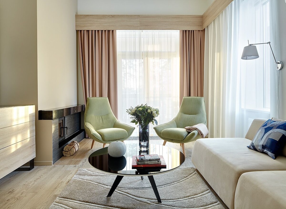 Executive Suite (Wellness Package)