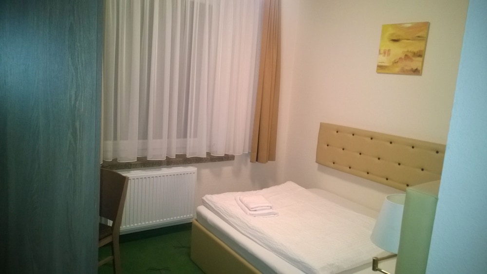 Comfort Single Room