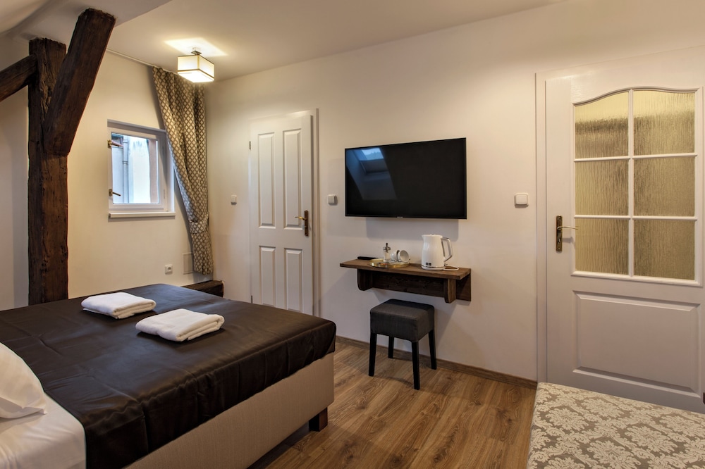 Design Triple Room (Triple Room)