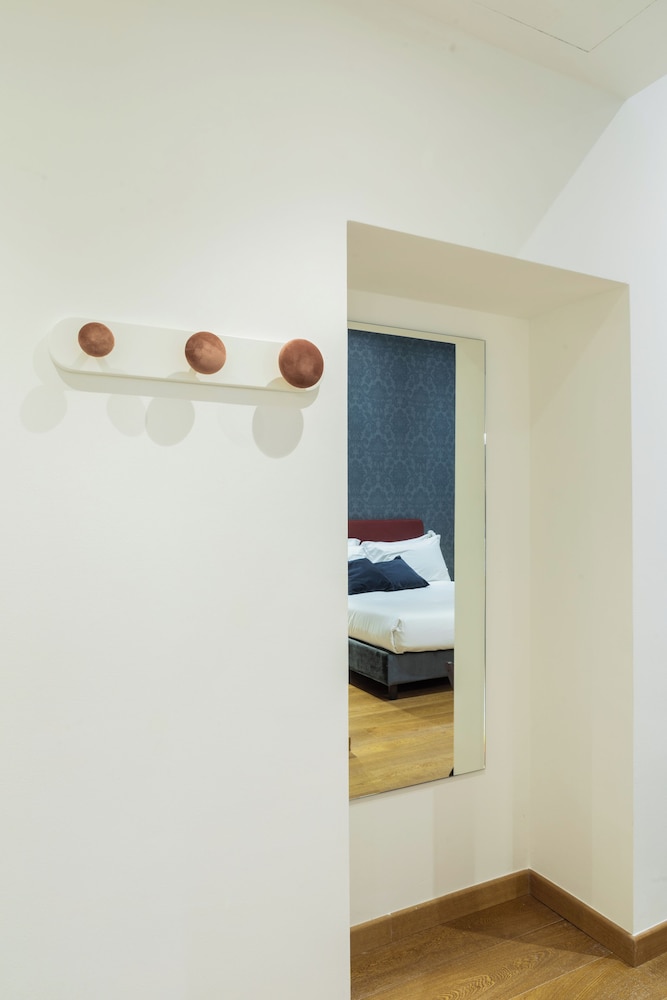 Deluxe Double or Twin Room photo 2