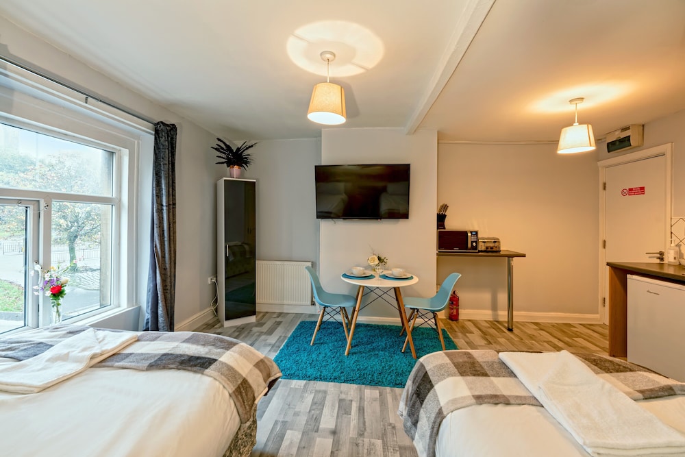 Studio Apartment (1) photo 2