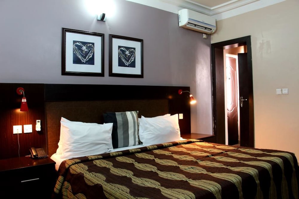 Executive Room photo 2