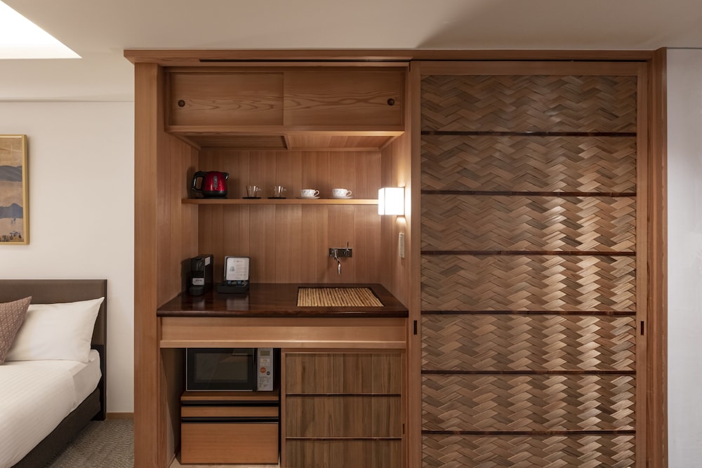 Premium Twin Room - Photo 20
