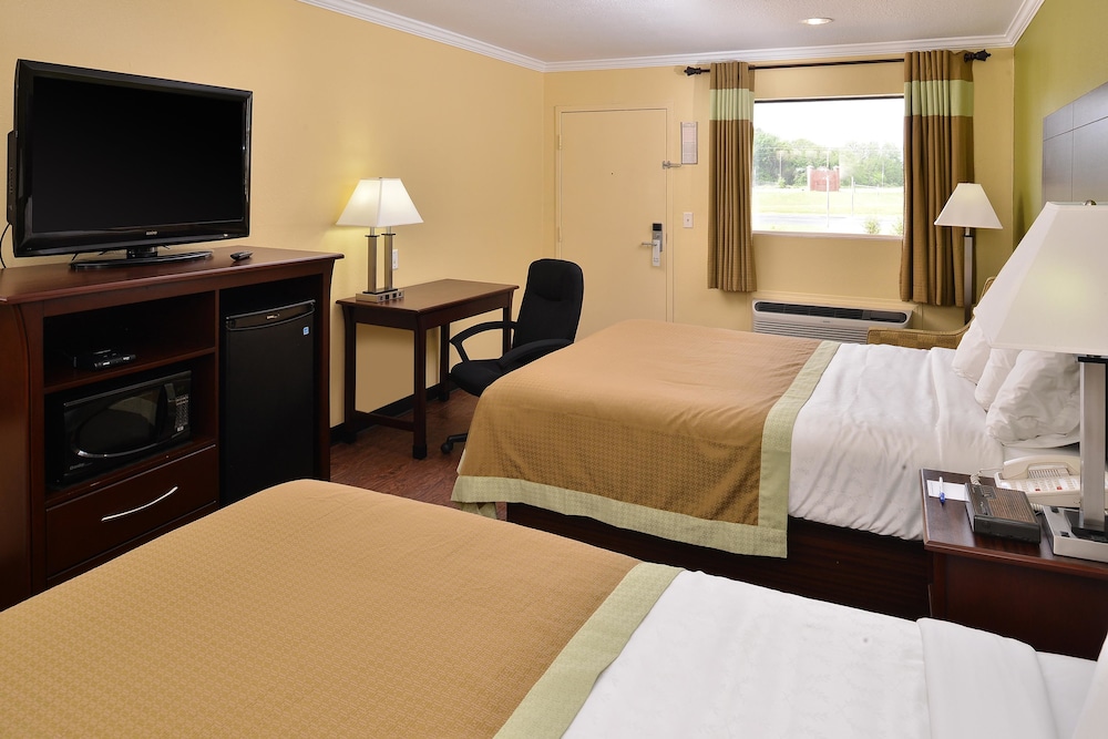 Room, 2 Queen Beds, Accessible, Non Smoking photo 1