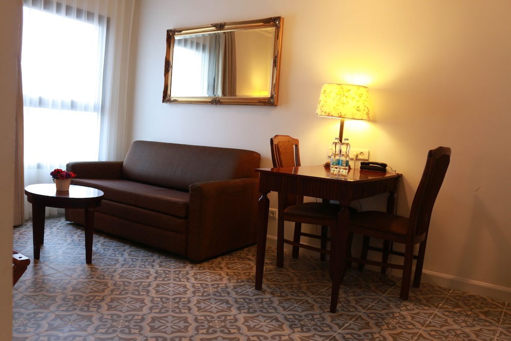 Junior Suite - Photo 1