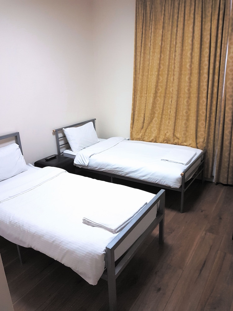 Basic Double or Twin Room, Non Smoking