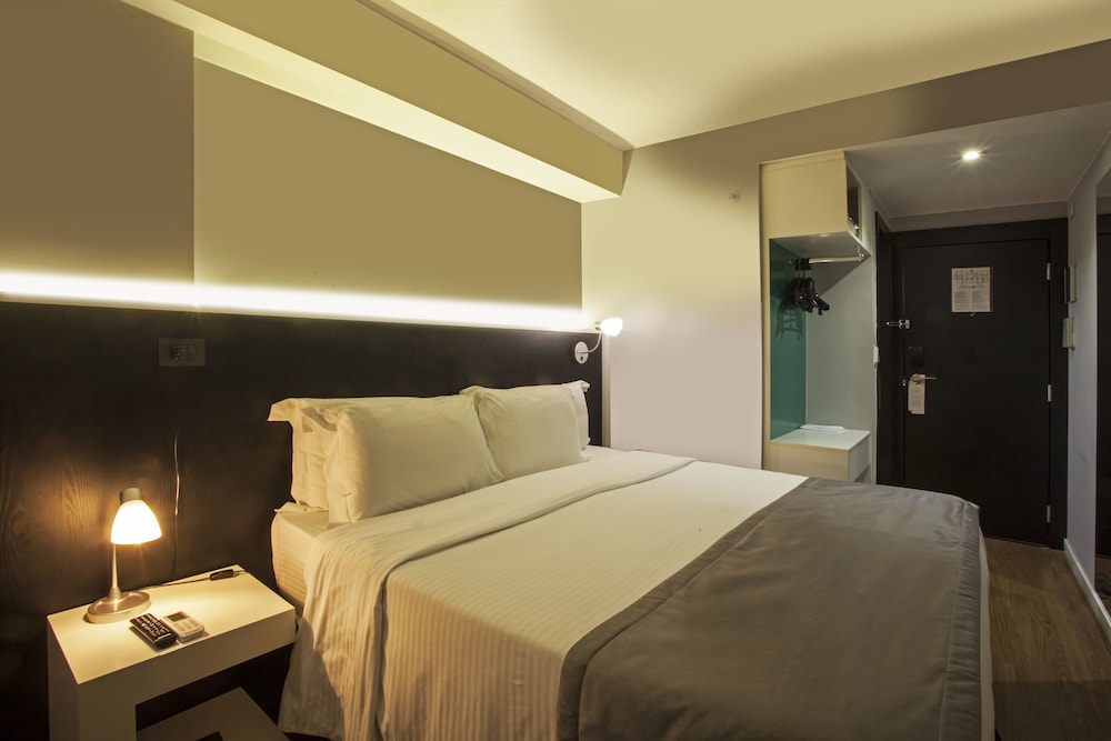Standard Double Room - Photo 5