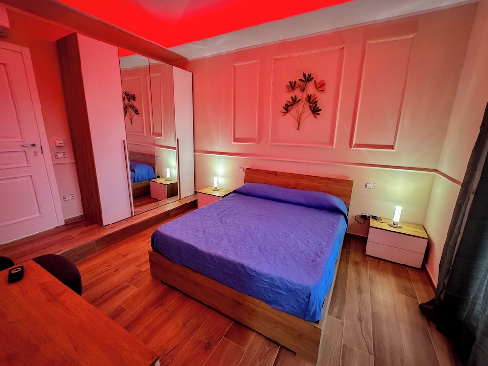Deluxe Room, Balcony