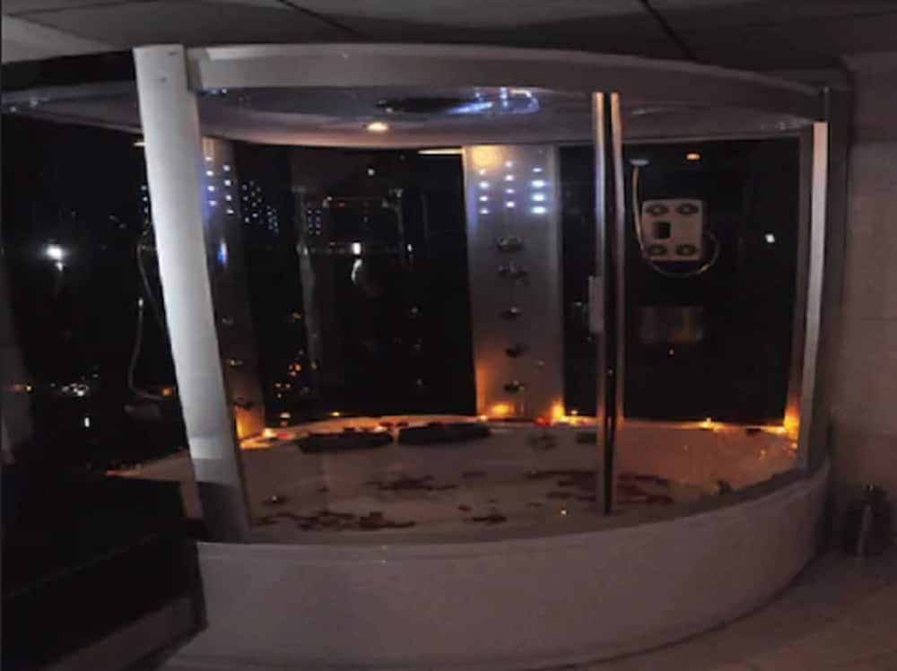 Presidential Suite photo 2