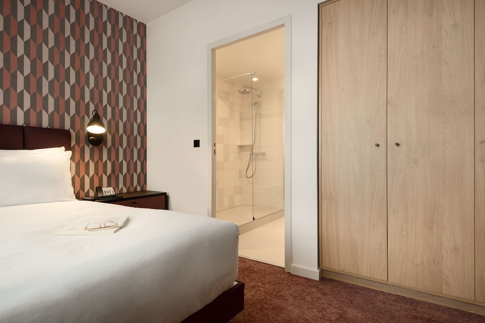 Room, 1 King Bed - Photo 2