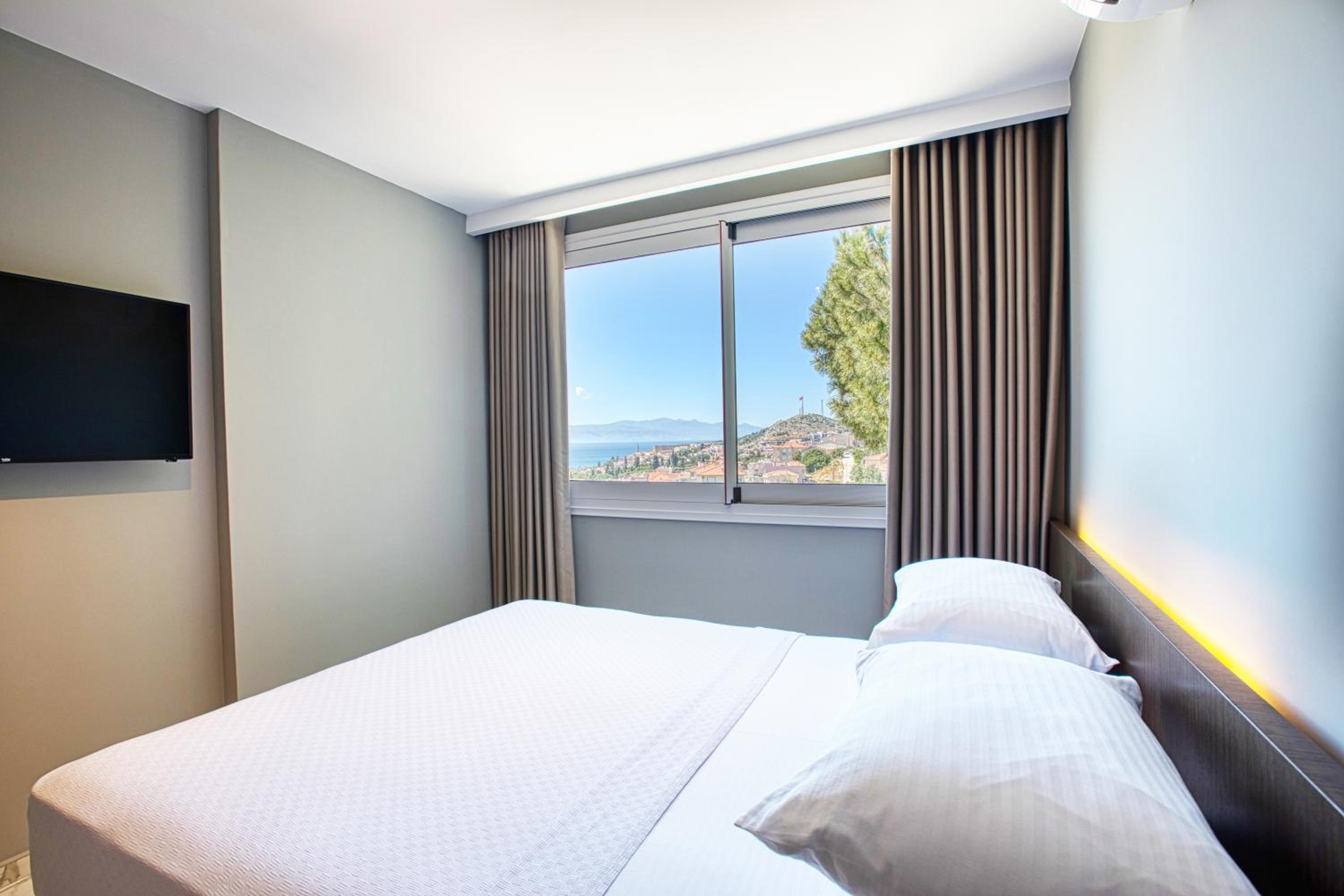 Small Double Room - Photo 2