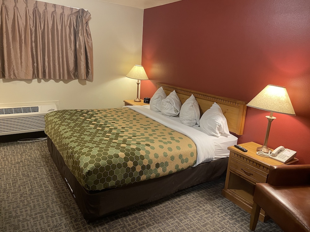 Suite, Multiple Beds